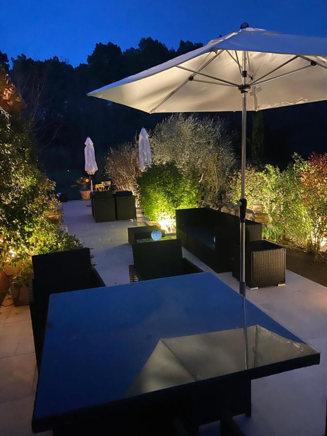 Villa Des Roses Roussillon  Exterior photo